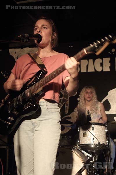CHASTITY BELT - 2017-09-21 - PARIS - Espace B - 